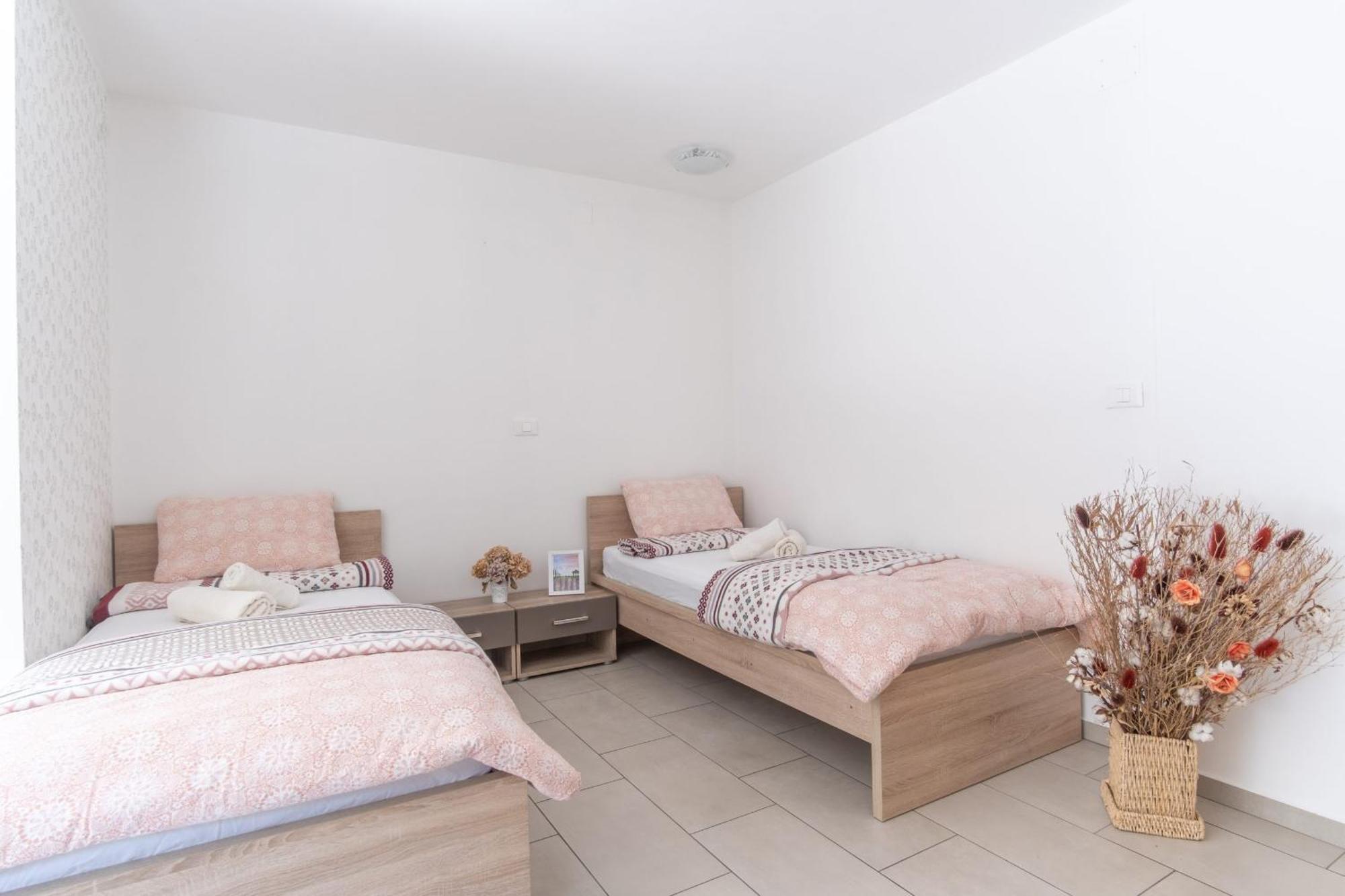Guest House Rosi Tolmin Exterior foto