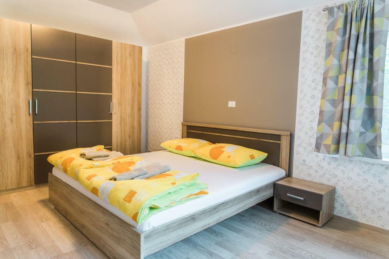 Guest House Rosi Tolmin Exterior foto