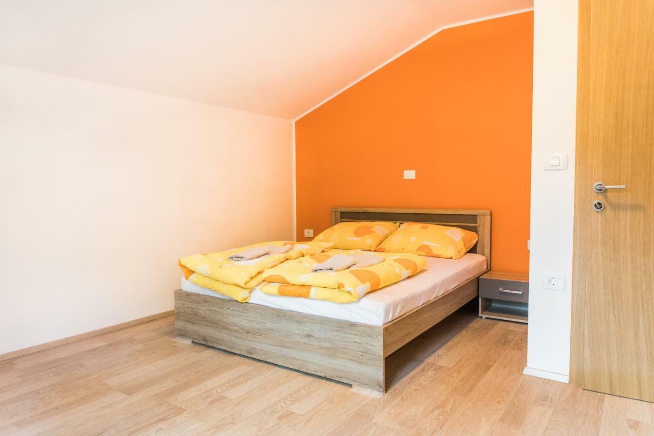 Guest House Rosi Tolmin Exterior foto